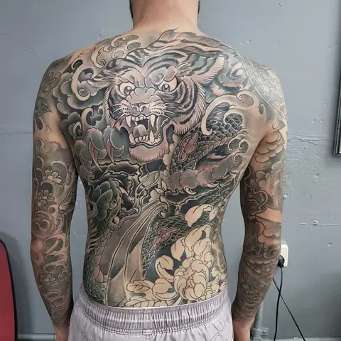 Những Hình Xăm Nhật Cổ Kín Lưng Cực “chất”, Cực Ngầu