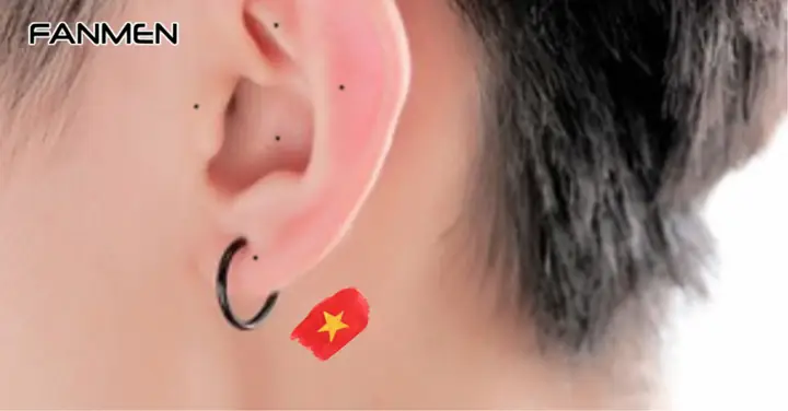 Hình Xăm Lá Cờ Việt Nam Ở Sau Tai