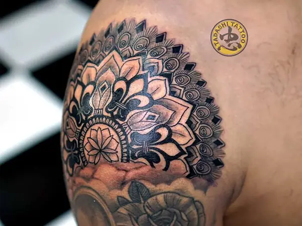 Hình Ảnh Cho Hình Xăm Mandala Ở Bụng: