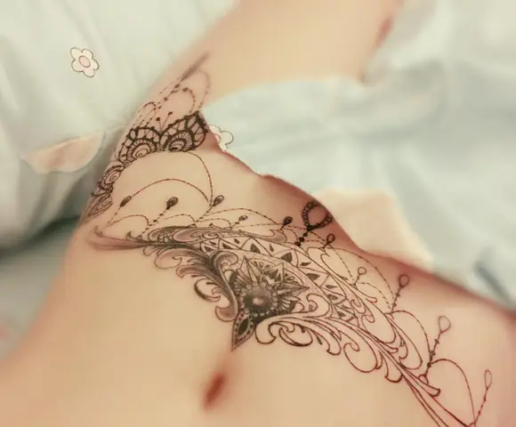 Hình Ảnh Cho Hình Xăm Mandala Ở Bụng: