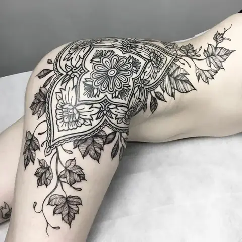 Hình Ảnh Cho Hình Xăm Mandala Ở Bụng: