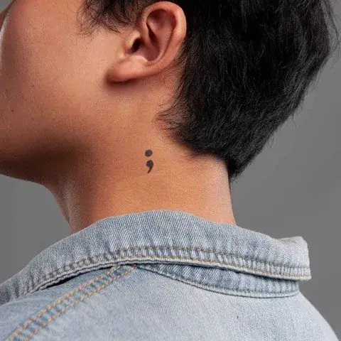 Hình Xăm Dấu Chấm Phẩy