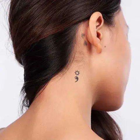 Hình Xăm Dấu Chấm Phẩy