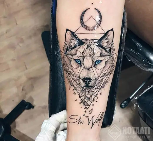 Hình Xăm Mặt Trăng Và Chó Sói