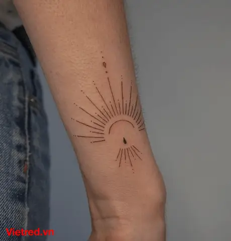 Hình Xăm Mặt Trời Đơn Giản