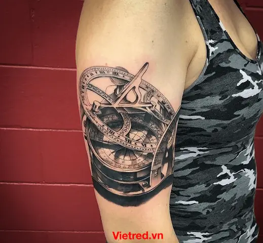 Hình Xăm La Bàn Mặt Trời