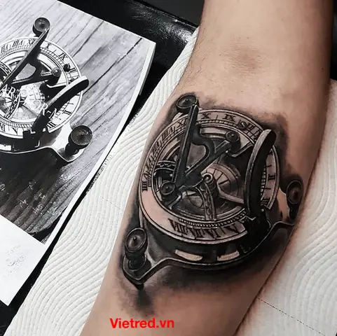 Hình Xăm La Bàn Mặt Trời
