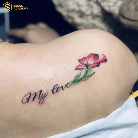 Hình Xăm Chữ Và Hoa Nhẹ Nhàng