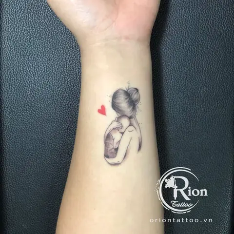 Hình Ảnh Cho Hình Xăm Mẹ Bồng 2 Con Sau Lưng: Hình Ảnh Cho Hình Xăm Mẹ Bồng 2 Con Sau Lưng: