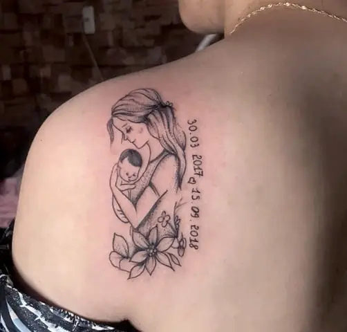 Tattoo Mẹ Bồng Con Ở Vai Tattoo Mẹ Bồng Con Ở Vai