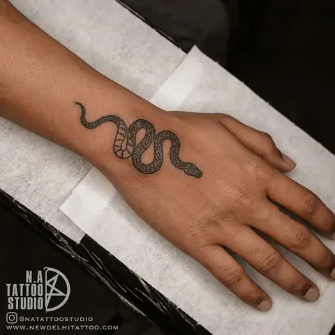 Hình Xăm Medusa Mini