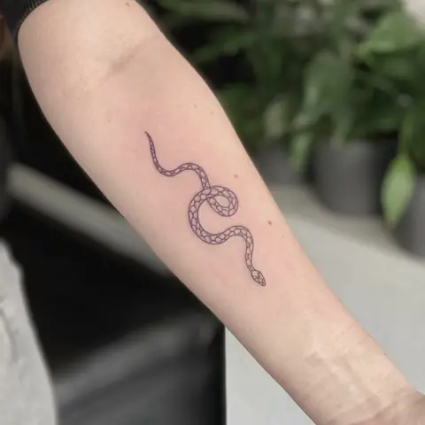 Hình Xăm Medusa Mini