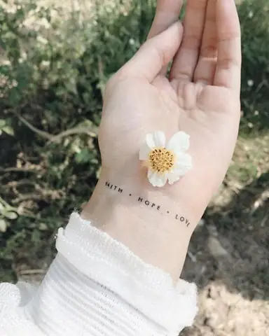 Hình Ảnh Cho Hình Xăm Mini Ý Nghĩa Về Tình Yêu: