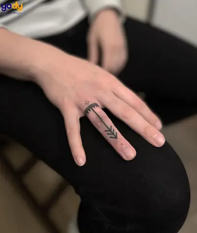 22 Tattoo Mũi Tên Ở Ngón Tay 22 Tattoo Mũi Tên Ở Ngón Tay