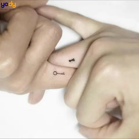 Tattoo Đôi Ở Ngón Tay Tattoo Đôi Ở Ngón Tay