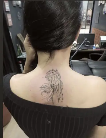 Hình Xăm Ngựa Mini Cho Nữ