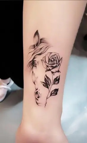 Hình Xăm Ngựa Mini Cho Nữ
