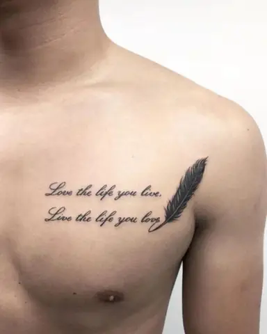 Hình Xăm Chữ Ở Ngực Nam Nhỏ