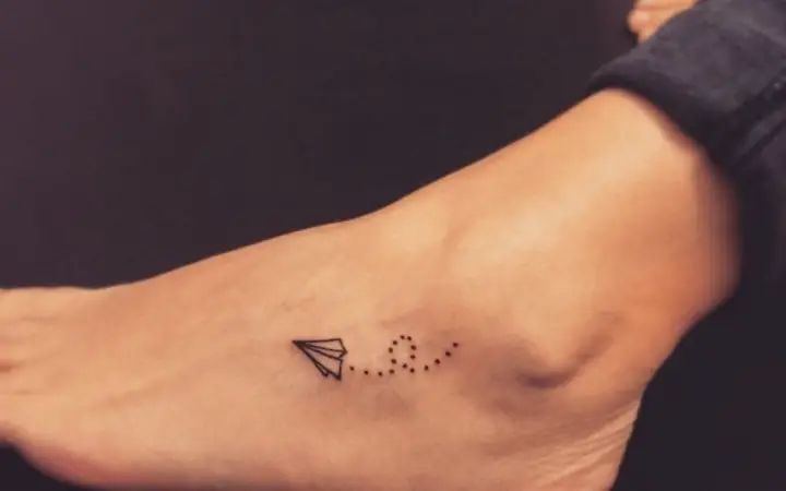 Tattoo Máy Bay Giấy