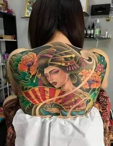 Hình Ảnh Cho Hình Xăm Nửa Lưng Trên Đẹp Cho Nữ: