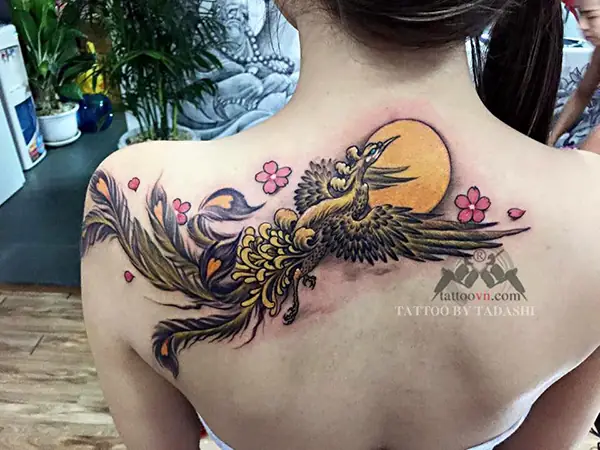 Hình Ảnh Cho Hình Xăm Nửa Lưng Trên Đẹp Cho Nữ: