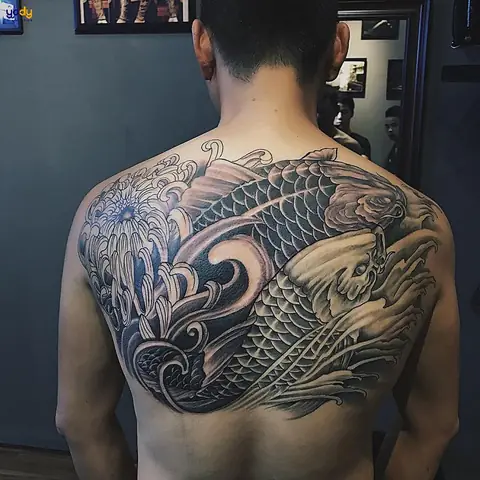 Tổng Hợp Những Hình Xăm Nửa Lưng Đẹp Siêu Ngầu, Siêu Mới Mẻ