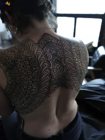 Tổng Hợp Những Hình Xăm Nửa Lưng Đẹp Siêu Ngầu, Siêu Mới Mẻ