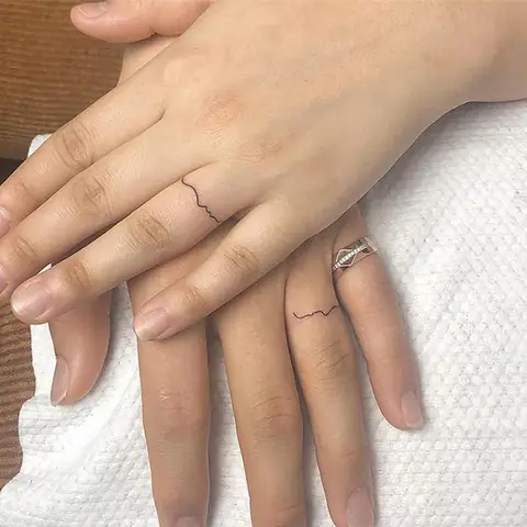 Hình Xăm Ở Ngón Tay Cho Các Cặp Đôi