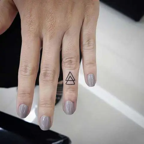 Tổng Hợp Những Mẫu Hình Xăm Ngón Tay Đẹp Nhất
