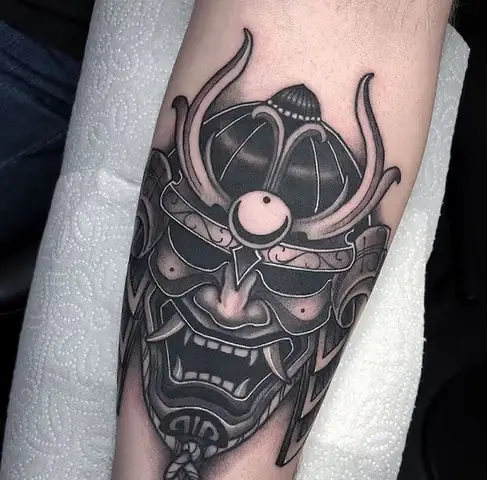 10. Hình Xăm Samurai Mặt Quỷ