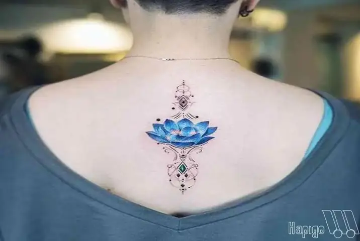 Hình Ảnh Cho Hình Xăm Mini Sau Lưng Nữ: