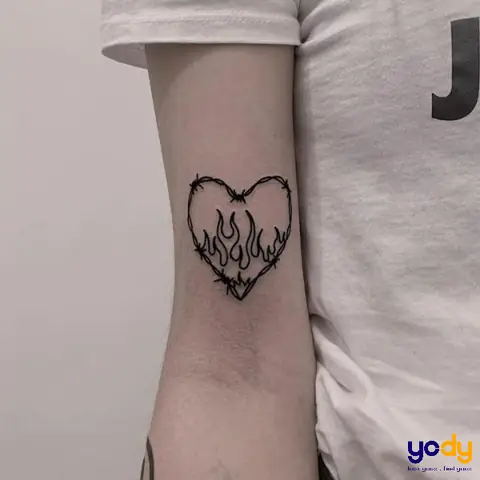 Mẫu Hình Xăm Trái Tim Cho Nam Cực Mạnh Mẽ Phong Độ