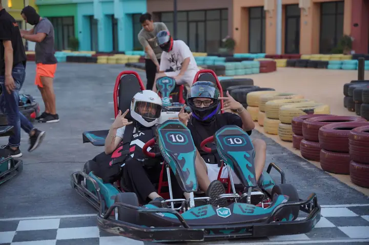 [vinpearl Harbour] - Combo 02 Người: Cáp Treo 02 Chiều + Xe Đôi Gokart