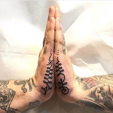 Ý Nghĩa Củahình Xăm Unalome: