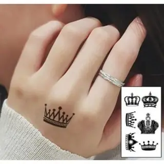 Hình Ảnh Cho Hình Xăm Vương Miện Mini Cho Nữ Ở Ngón Tay: Hình Ảnh Cho Hình Xăm Vương Miện Mini Cho Nữ Ở Ngón Tay: