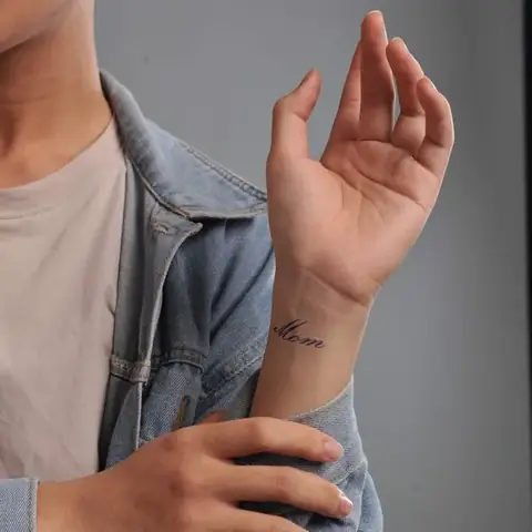 Hình Ảnh Cho Những Hình Xăm Ý Nghĩa Về Gia Đình Cho Nữ: Hình Ảnh Cho Những Hình Xăm Ý Nghĩa Về Gia Đình Cho Nữ: