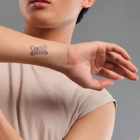 Hình Xăm Chữ Trên Cánh Tay