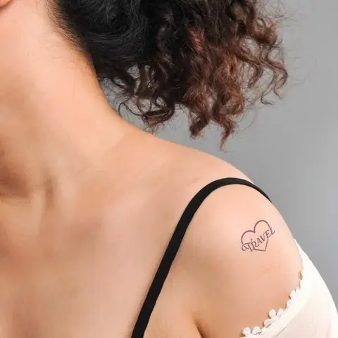 Hình Xăm Chữ Ở Bả Vai
