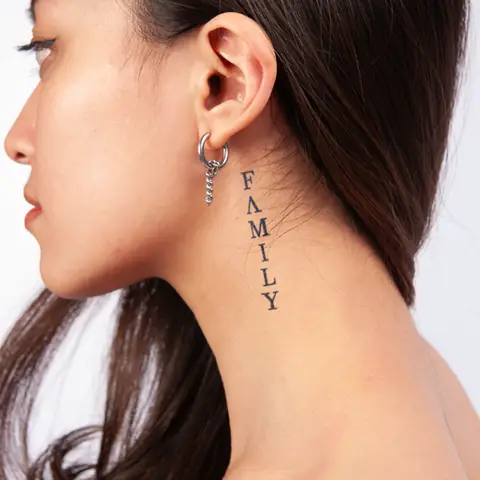 Hình Xăm Chữ Tiếng Anh Ở Cổ