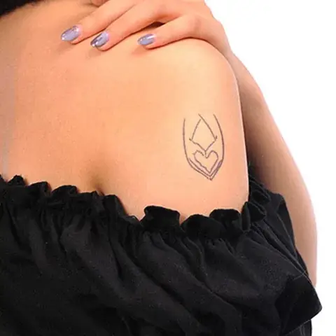 Những Hình Xăm Đẹp Ở Bả Vai Cho Nữ Cá Tính