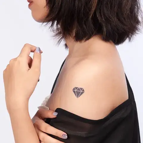 Những Hình Xăm Đẹp Nhỏ Ở Vai Những Hình Xăm Đẹp Nhỏ Ở Vai