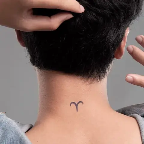Những Hình Xăm Nhỏ Đẹp Sau Gáy Những Hình Xăm Nhỏ Đẹp Sau Gáy