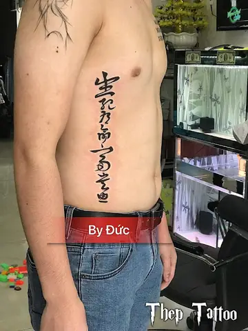 Hình Ảnh Cho Hình Xăm Chữ Ở Eo Cho Nam: