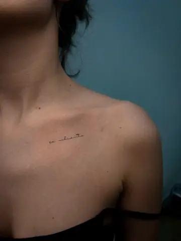 Những Hình Xăm Trên Ngực Cho Nữ Những Hình Xăm Trên Ngực Cho Nữ