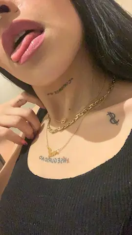 Những Hình Xăm Trên Ngực Cho Nữ Những Hình Xăm Trên Ngực Cho Nữ