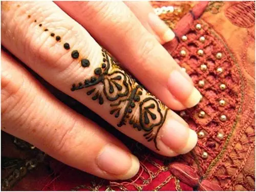 Mực Xăm Henna Truyền Thống
