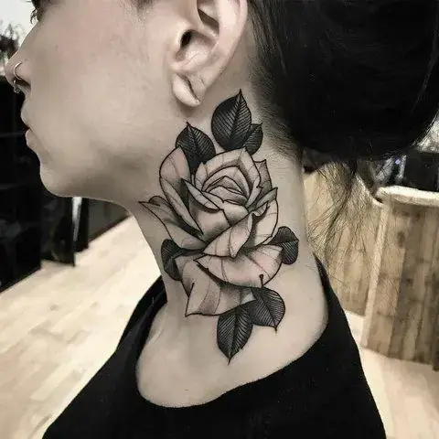 Xăm Hoa Hồng Ở Vai – Vẻ Đẹp Kín Đáo, Cuốn Hút