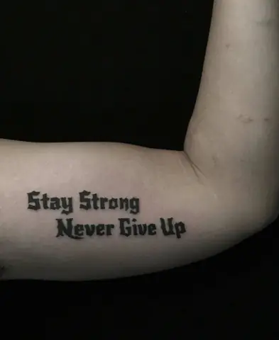 Hình Ảnh Cho Ý Nghĩa Hình Xăm Chữ Never Give Up: