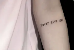 Hình Ảnh Cho Ý Nghĩa Hình Xăm Chữ Never Give Up: