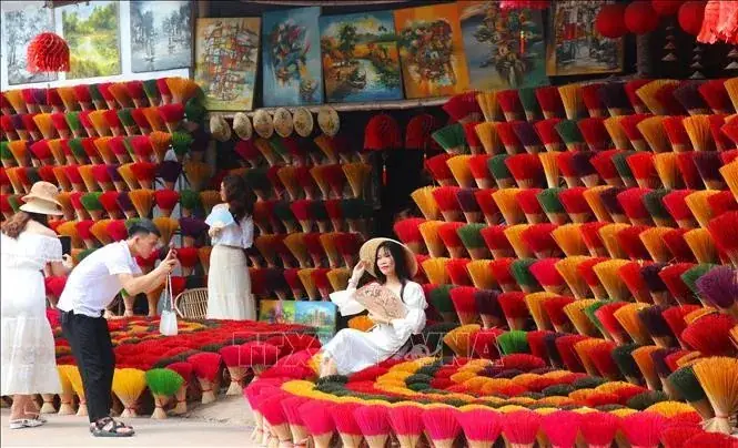 Làng Hương Thủy Xuân – Nét Đẹp Nghề Truyền Thống